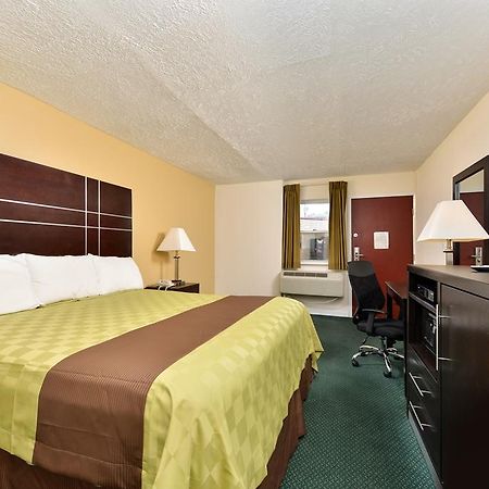 Americas Best Value Inn - Port Jefferson Station - Long Island Bilik gambar