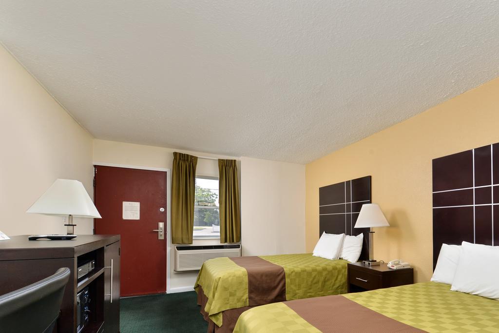 Americas Best Value Inn - Port Jefferson Station - Long Island Bilik gambar